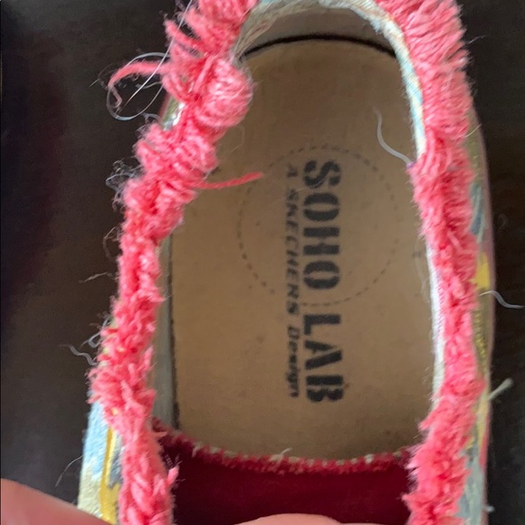 Dragon sneaks - Picture 2 of 5